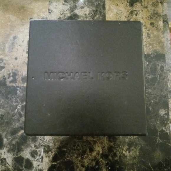 Michael Kors MK5902 Camille Glitz Watch - Picture 11 of 12